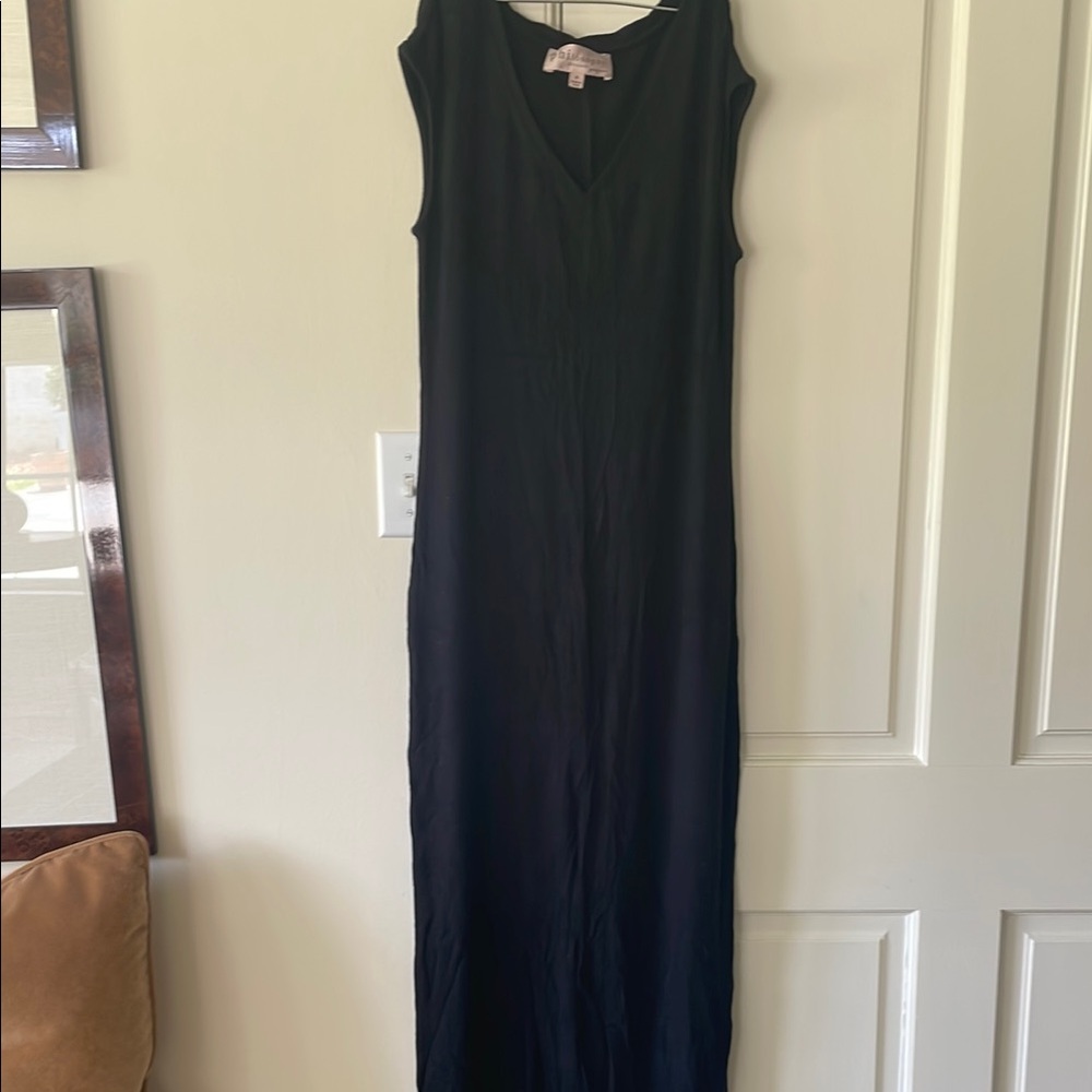 Elegant Black Sleeveless Dress